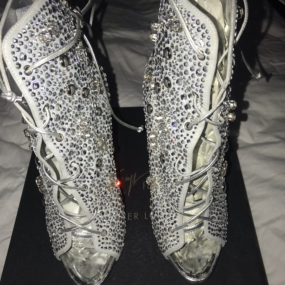 Giussepe Zanotti X Jeniffer Lopez boots